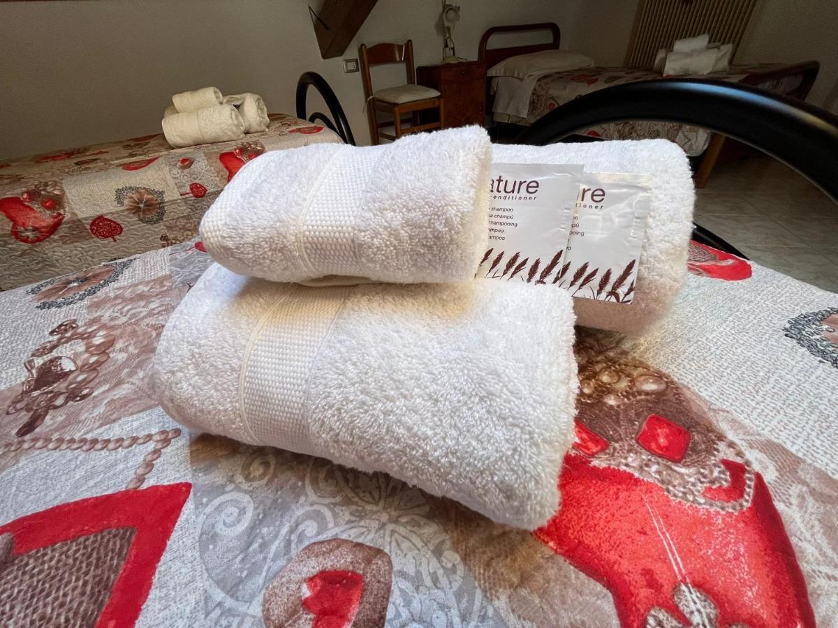 Locazione Turistica Casa Cittadella Hotell Arten Exteriör bild